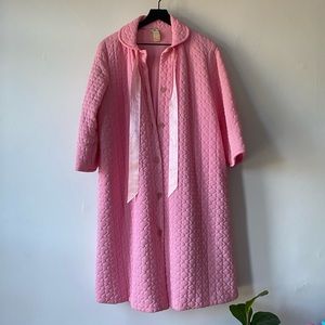 Vintage quilted robe